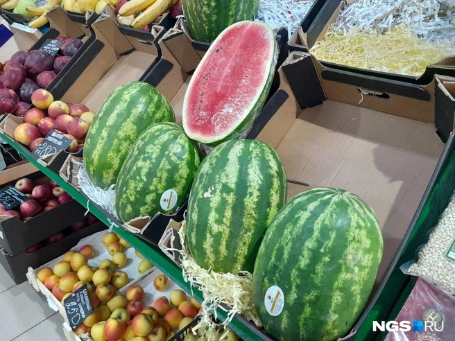 Можно купить только одну половину плода | Источник: Екатерина Евстафьева / NGS.RU