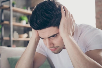 «Когда с женой начал работать психолог, для меня семейная жизнь превратилась в ад»