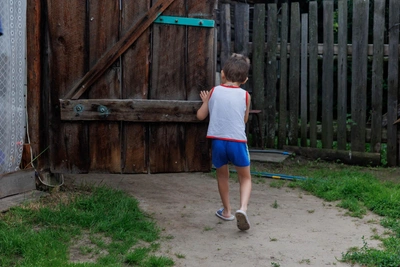 СКР проверяет сообщения о мужчине, пристающем к детям