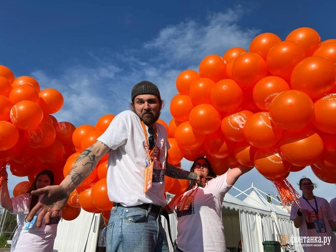 «ЗСД Фонтанка Фест — 2025»: посмотрите лучшие моменты дня на фото и видео | www.fontanka.ru