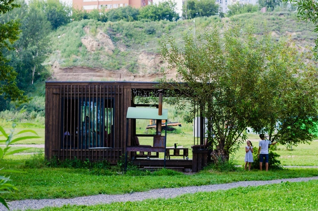 Живописно | Источник: Зелёнка беседки Красноярск | База отдыха / vk.com
