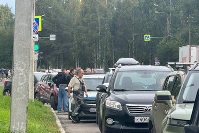 Архангельские водители стоят у АЗС почти сутки