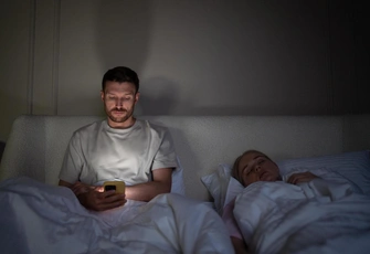 «Как понять, почему муж стал иначе себя вести? Он изменяет или просто разлюбил меня?»