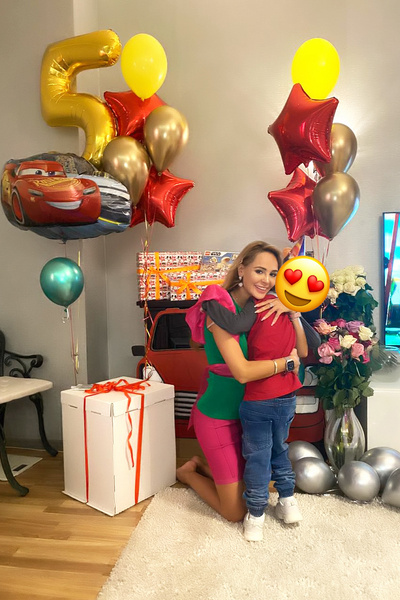 Подарки за несколько миллионов и iPad: как отметил день рождения сын Анны Калашниковой
