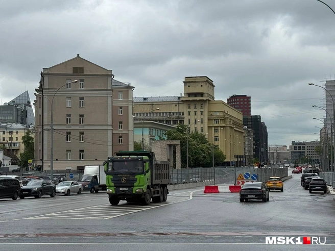 Строительство трамвайной линии на проспекте Академика Сахарова | Источник: Полина Громова / MSK1.RU