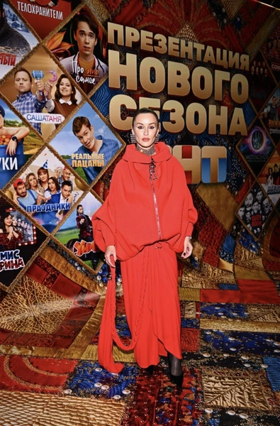 Тина Канделаки | www.starhit.ru