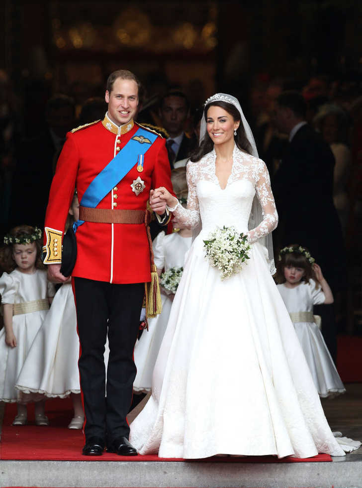 Королевский гардероб: лучшие выходы принца Уильяма и его любимые стилистические приемы