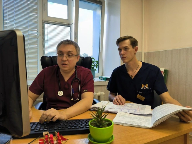 Завотделением диализа КДКБ Николай Майоров (слева) | Источник: Минздрав Пермского края