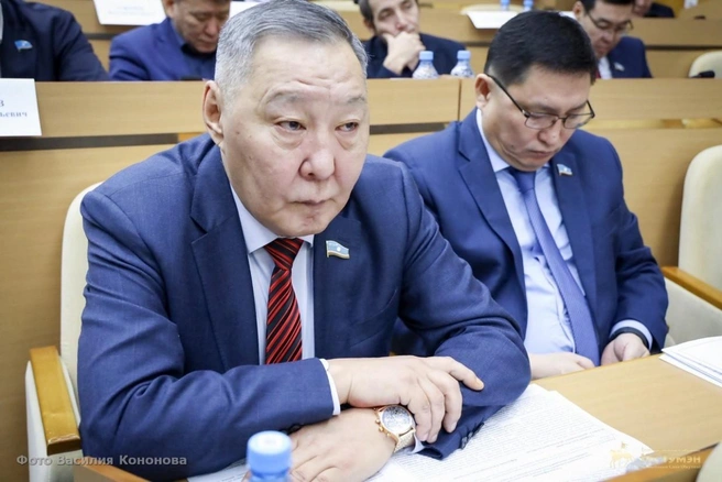 Владимир Поскачин намерен бороться за свой мандат  | Источник: Василий Кононов / пресс-служба Госсобрания (Ил Тумэн)