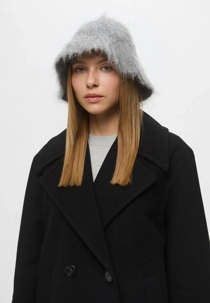 Шляпки-клош снова в моде спустя 100 лет: с чем их сочетать? Шляпки-клош снова в моде спустя 100 лет: с чем их сочетать?