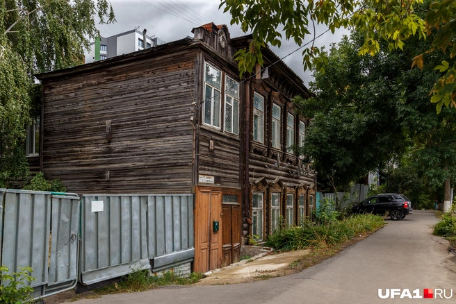 Очередное старинное здание | Источник: Булат Салихов