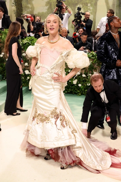 6 самых провальных бьюти-образов Met Gala-2024