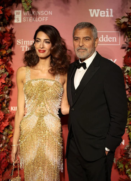 Versace + семья Клуни = добро