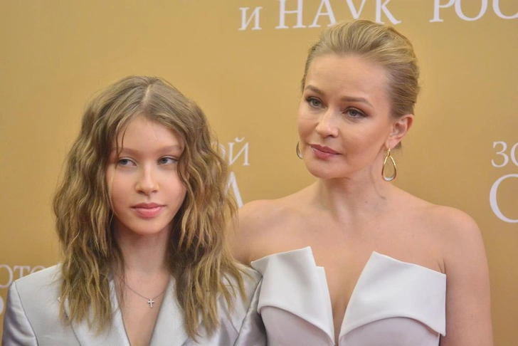 Анна и Юлия Пересильд | www.starhit.ru