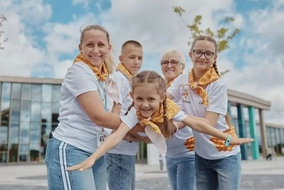 Семья Мидоновых стала финалистом конкурса «Это у нас семейное»