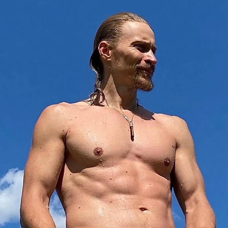 <p>Андрей Крамолин</p>