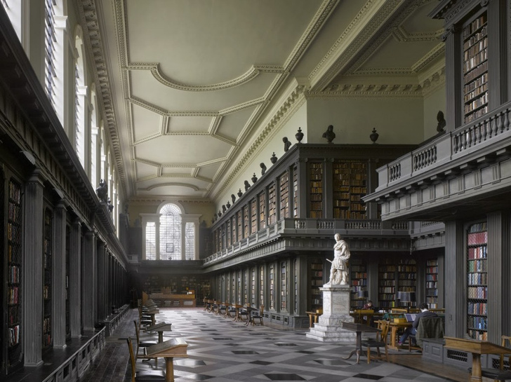 Самые потрясающие библиотеки мира (фото 50)