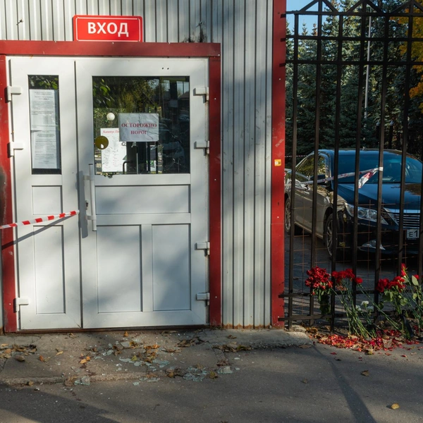 Бекмансуров зашел в кампус через этот КПП | Источник: Сергей Федосеев / 59.RU