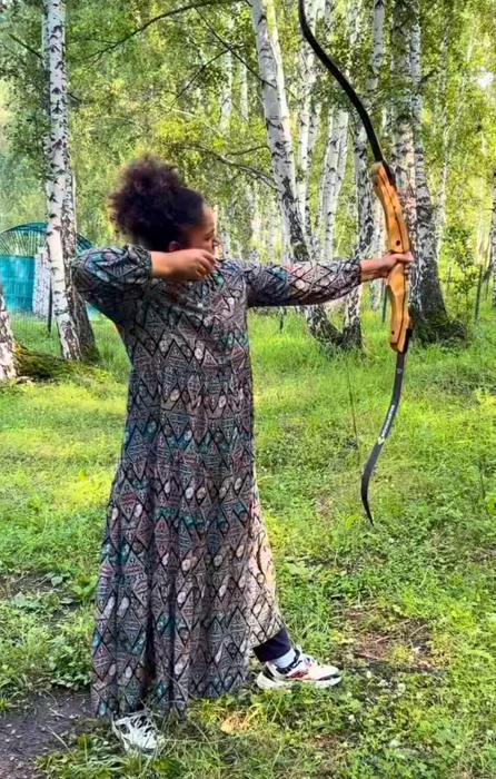 Сизалтина в родной деревне | Источник: sizalta / Instagram (экстремистская организация, запрещена в РФ)
