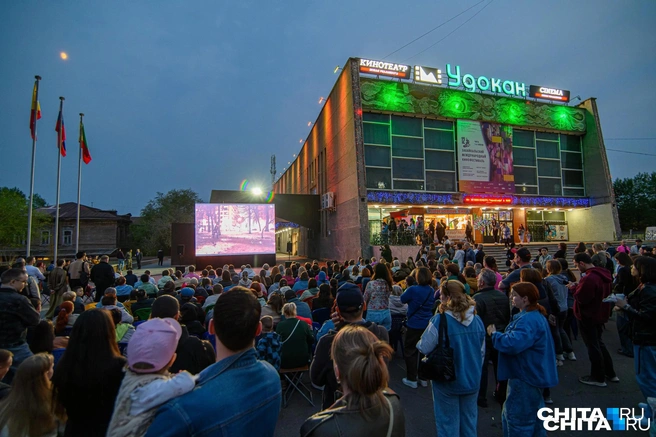На короткометражки пришли сотни людей | Источник: Олег Фёдоров / CHITA.RU