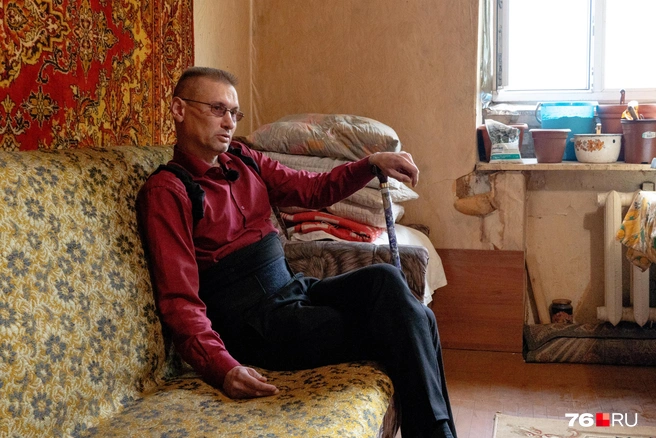 Никита оформил займ в банке, чтобы рассчитаться по долгам | Источник: Кирилл Поверинов / 76.RU