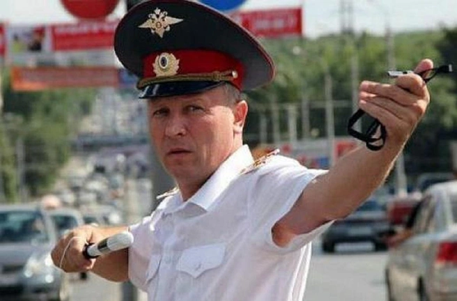 Свое увольнение из ГИБДД он успешно оспорил в суде | Источник: 61.мвд.рф
