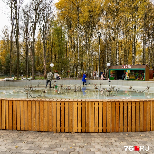В парке также заменили фонтан | Источник: Кирилл Поверинов / 76.RU
