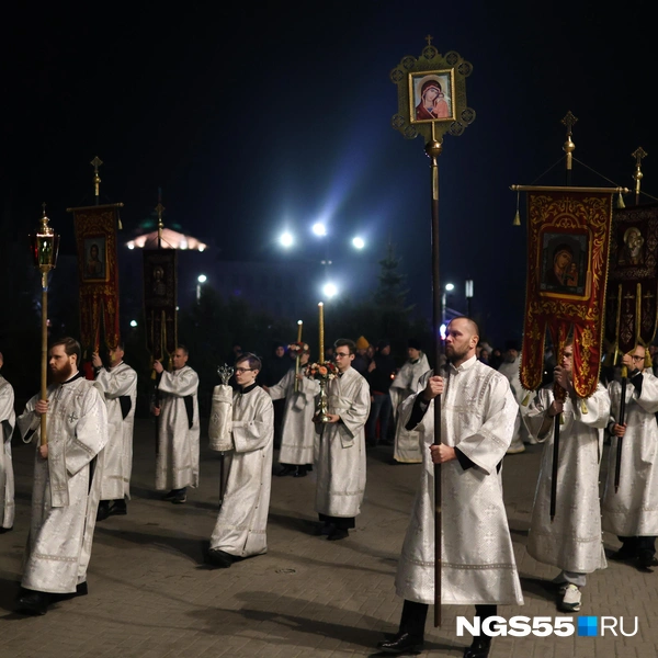После богослужения начался Крестный ход | Источник: Евгений Софийчук / NGS55.RU