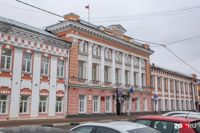 В Ярославле хотят поднять зарплаты сотрудникам казенных учреждений | Источник: Кирилл Поверинов / 76.RU