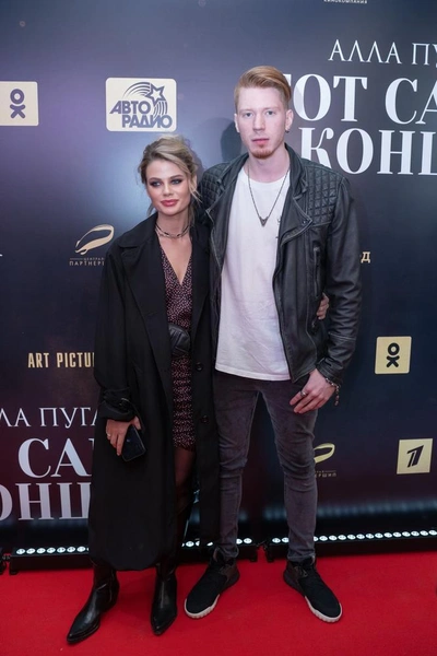 Алена Краснова и Никита Пресняков | www.starhit.ru