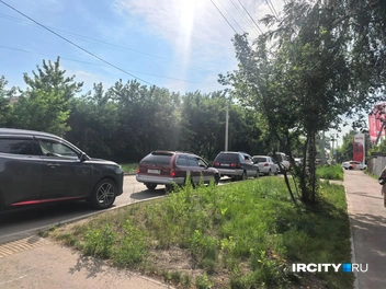 Люди еще не знали, что бензин уже кончился