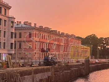 Квартира Старовойта с видом на остров Новая Голландия