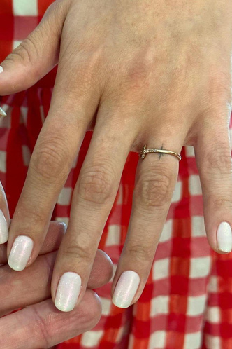 Молочные ногти — самый женственный маникюр осени
