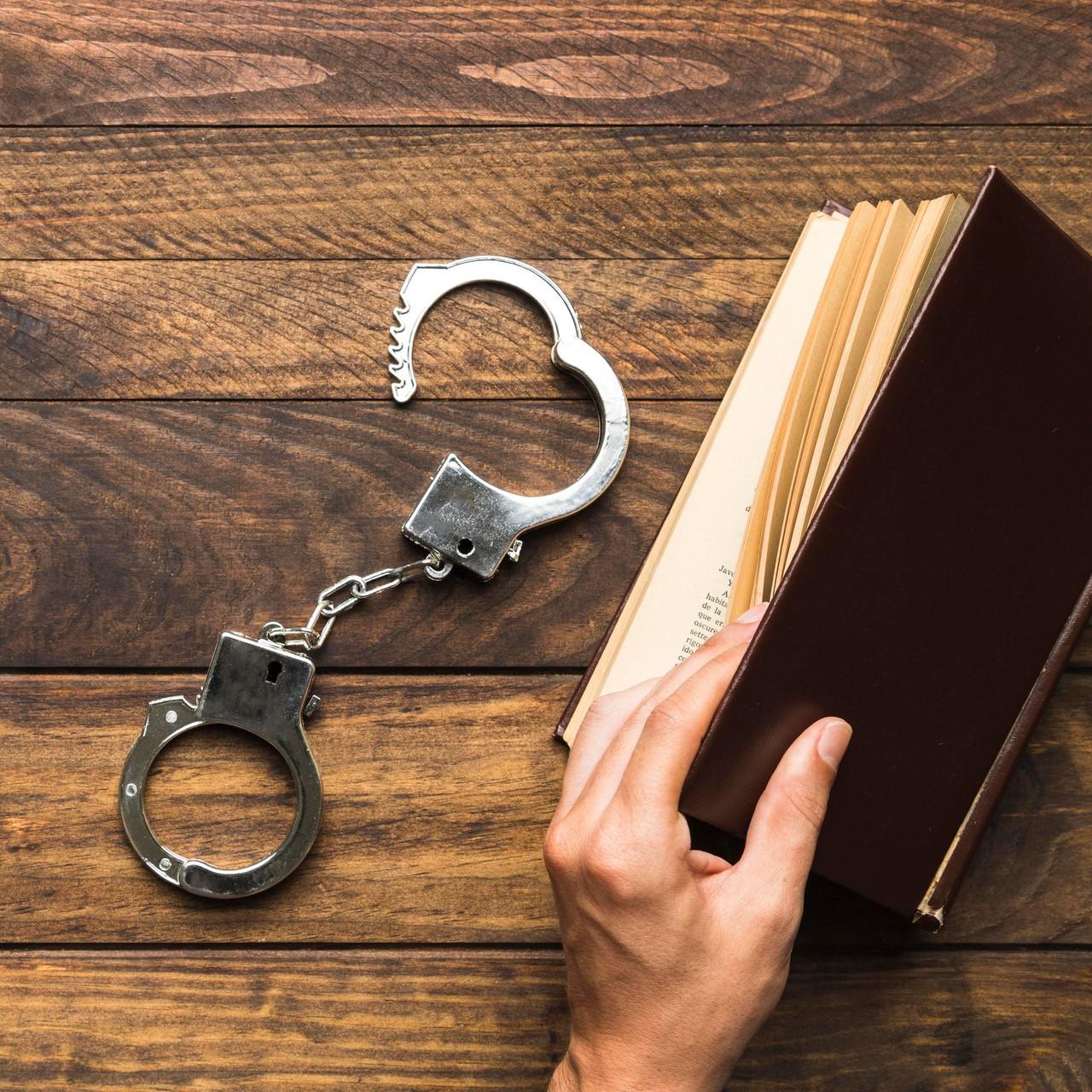 Улетел на Бали и пользовался картой убитых: в Казахстане найдена мертвой семья из четырех человек — под подозрением зять