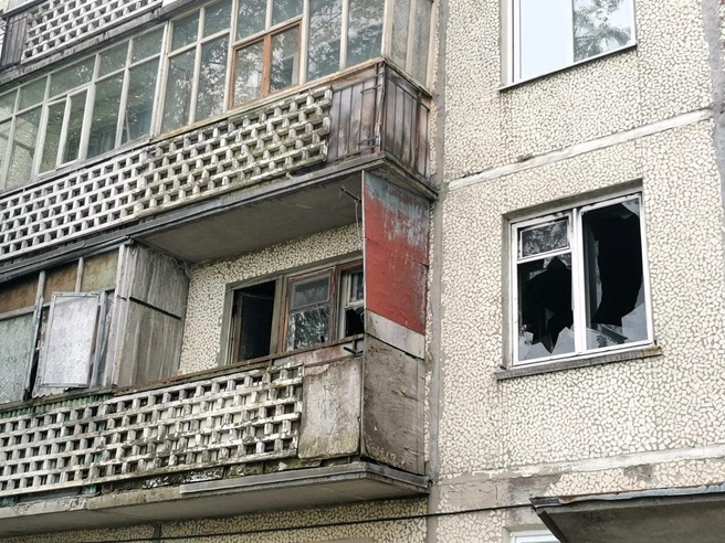 Окна в квартиру выбиты  | Источник: Агентство ГПС и ГЗ Архангельской области