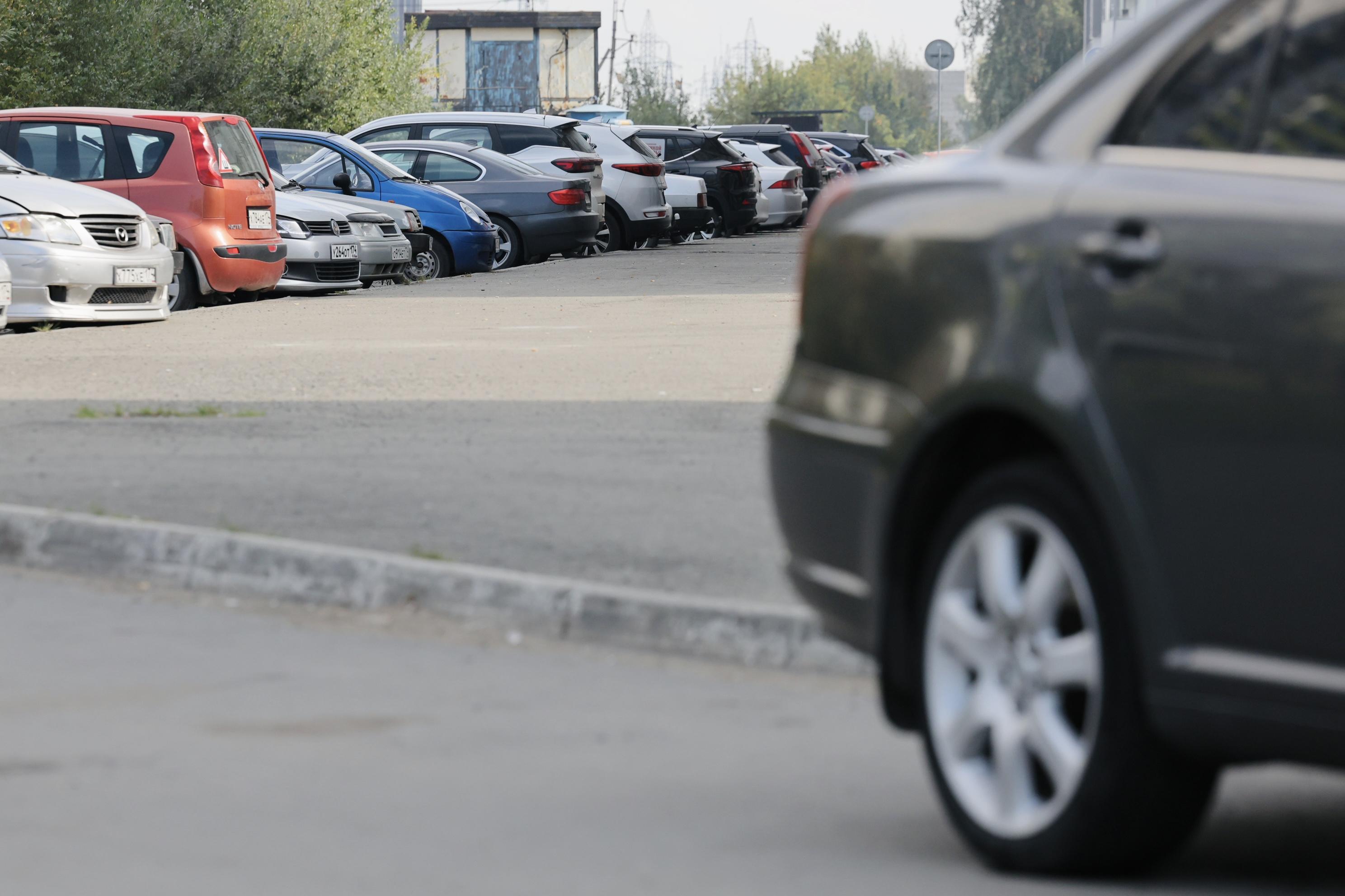 Каско не сработает? Россияне начали страховать автомобили от БПЛА
