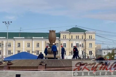 Фонтан на площади Орджоникидзе законсервировали до весны