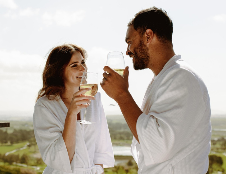 Не прогадайте: какое вино идеально подойдет для романтического свидания