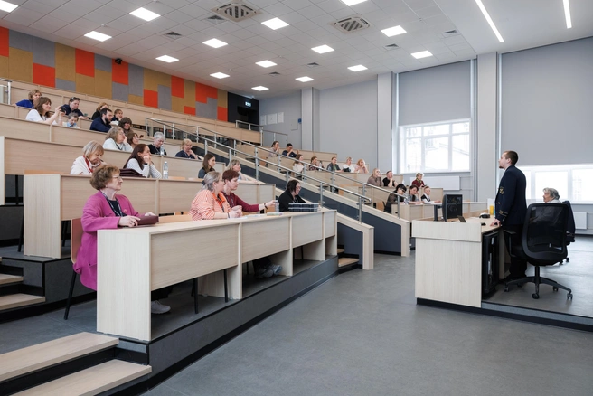 Участники состязались в двух турах: теоретическом и практическом | Источник: Андрей Фомин