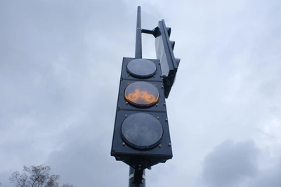 На площади Гайдара включат новый светофор