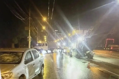 Дорожного рабочего сбили в Новосибирске во время ремонта
