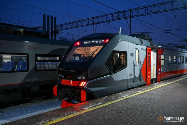 В Петербурге начал курсировать электропоезд новой модели. Он будет возить до Сестрорецка | Источник: Комитет по транспорту Администрации Санкт-Петербурга