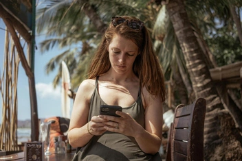 Теория мертвых отношений: почему не стоит делегировать ИИ личное общение