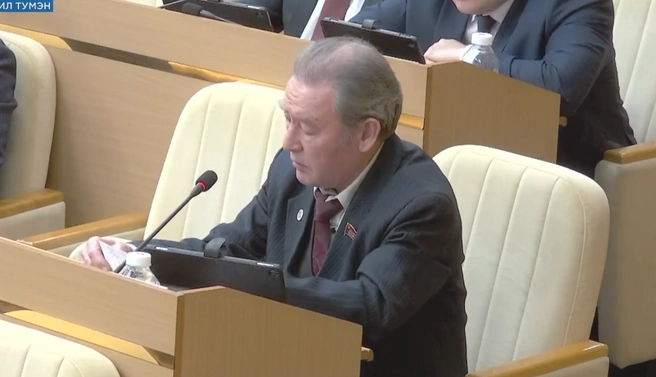 Коммунист Романов попросил о снисхождении для Филиппова  | Источник: Государственное собрание Ил Тумэн по РС (Я) / Vk.com