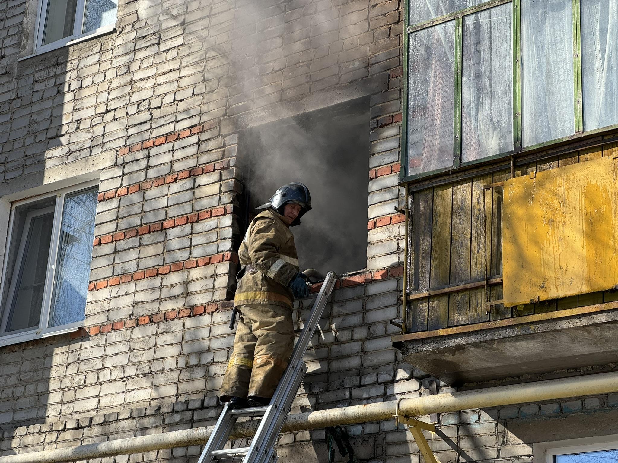 В Кургане произошел пожар в пятиэтажке на Карла Маркса - 21 марта 2024 -  45.ру