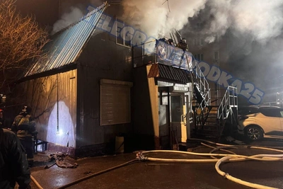 Во Владивостоке сгорело армянское кафе «В гостях у Генрика»