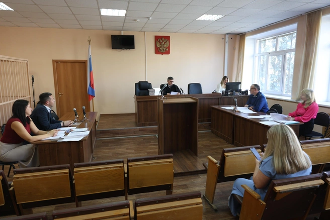 Суд осудил мужчину за насилие над супругой | 142.ru