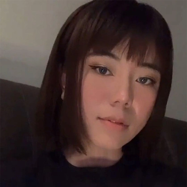 Девушке удалось вылечиться | Источник: Oddity Central