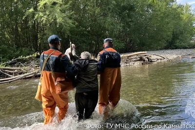 Спасатели выручили пожилую пару на Камчатке