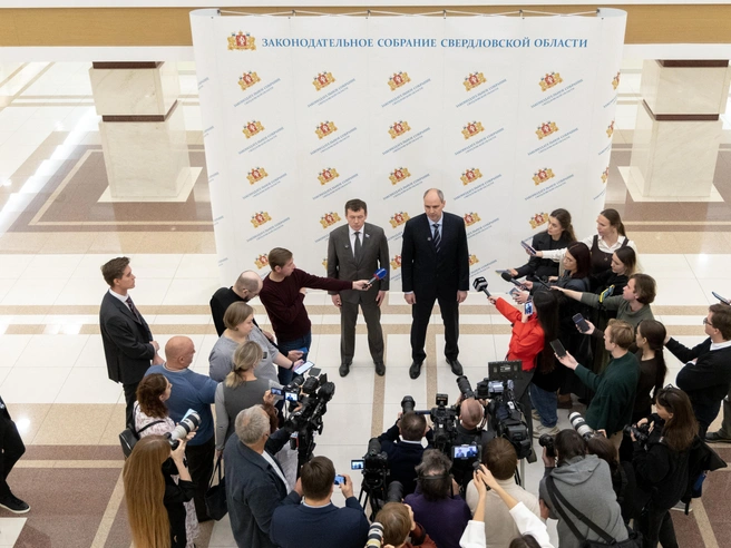 Дмитрию Жукову приходиться привыкать к повышенному вниманию СМИ | Источник: Владислав Лоншаков / E1.RU